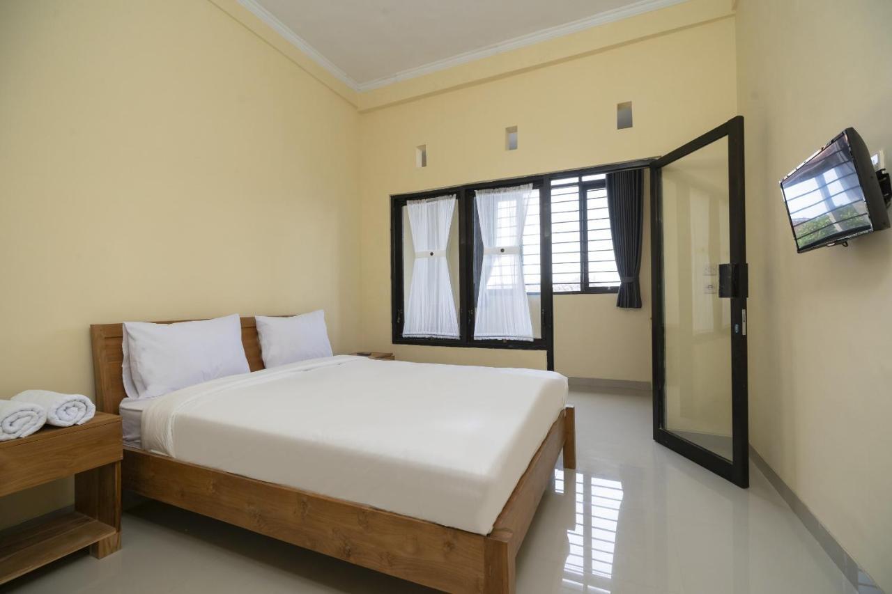 Oyo 2204 Griya Hita Hotell Ketewel Exteriör bild