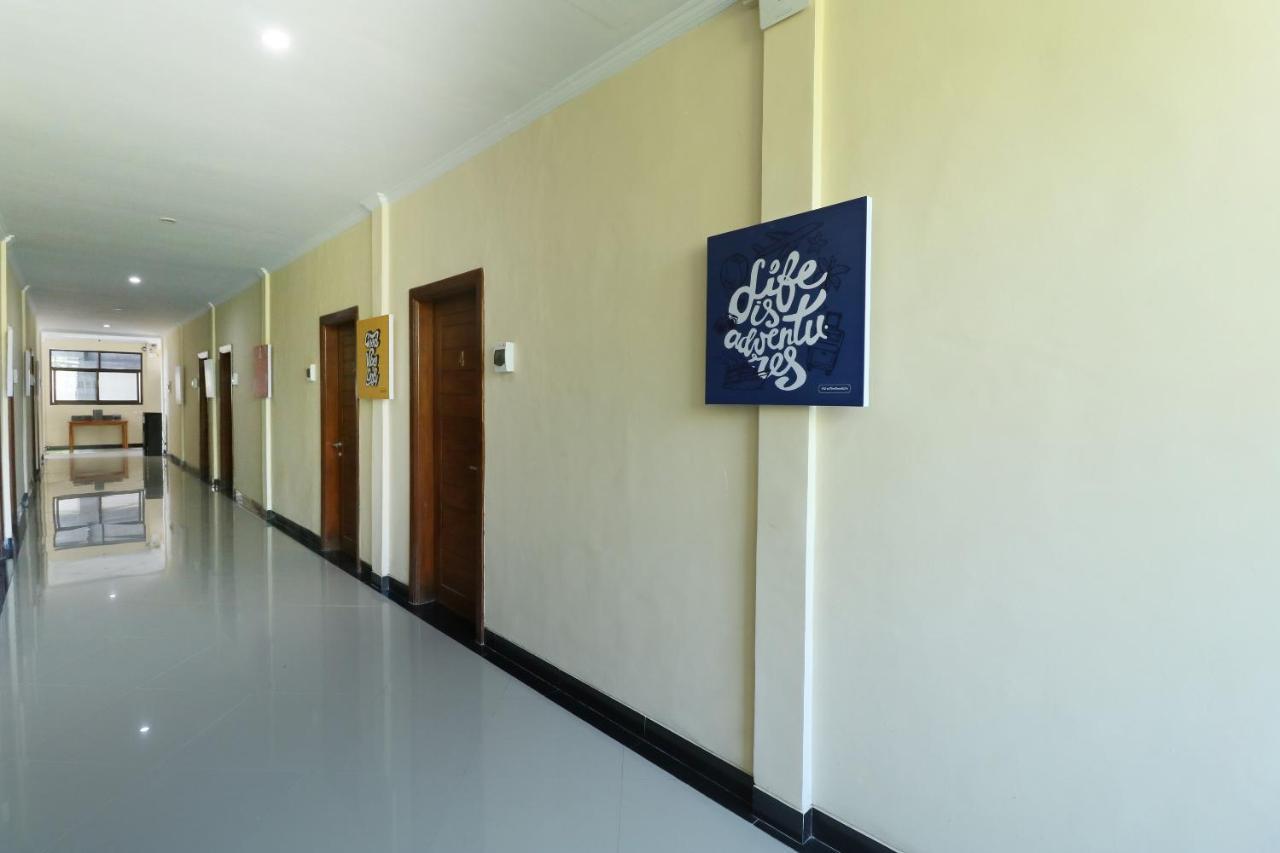 Oyo 2204 Griya Hita Hotell Ketewel Exteriör bild